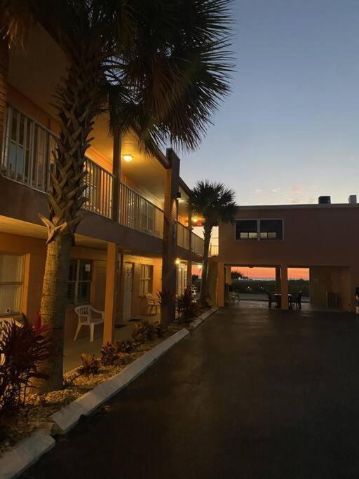 Beachfront Condo On Quiet Treasure Island- 1 Bed St. Pete Beach Dış mekan fotoğraf